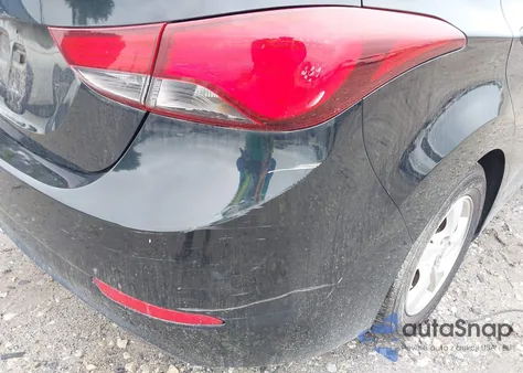 2014 Hyundai Elantra Se z USA, uszkodzony, nr VIN 5NPDH4AE4EH536830